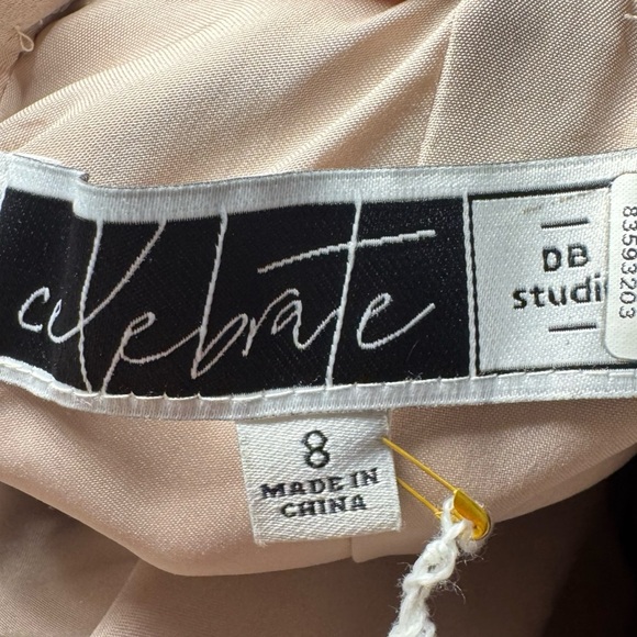 Chic Blush Evening Gown - Picture 2 of 6